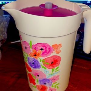 Tupperware fruit infuser pitcher